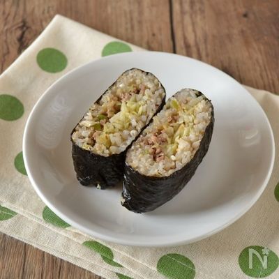 【おにぎらず】肉味噌ときゃべつのサンドおむすび