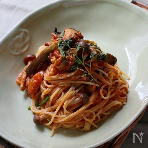 トマトのクリームパスタ。