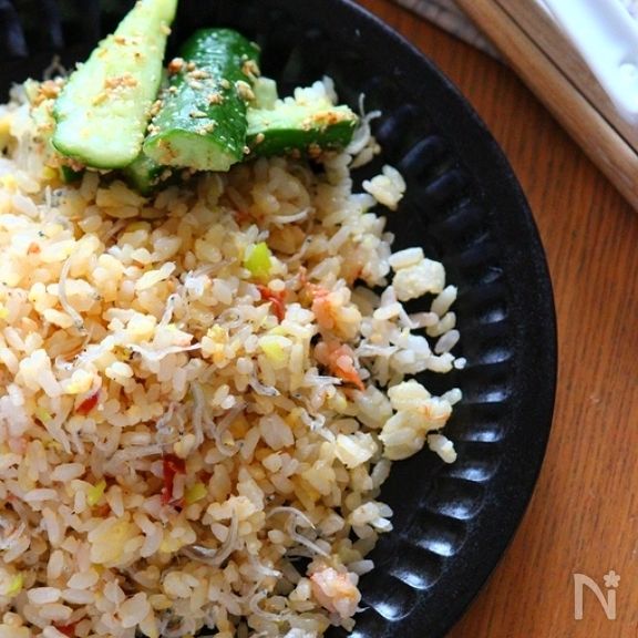 梅じゃこ炒飯。