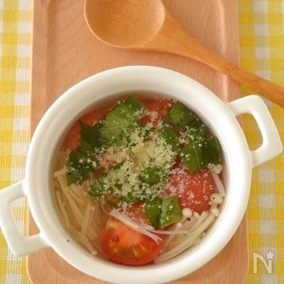 トマトとバジルのスープ