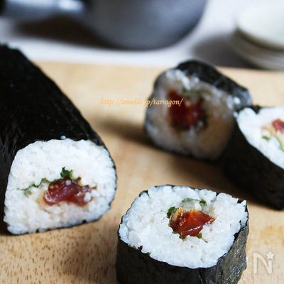 まぐろユッケとセロリのアレンジ恵方巻き