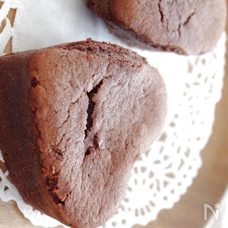 バレンタインに しっとりガトーショコラ風ハートケーキ By 清水えり レシピサイト Nadia ナディア プロの料理家のおいしいレシピ