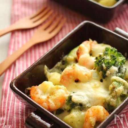 エビとアボカドとジャガイモのハーブチーズ焼き By 緑川鮎香 レシピサイト Nadia ナディア プロの料理家のおいしいレシピ