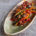 つぶ貝ととしゃきしゃき野菜のピリ辛和え
