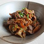 こりこり砂肝と玉葱の粒ポンマリネ