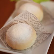 たっぷりクリームチーズのパン