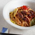 ほたるいかと春キャベツとトマトのパスタ