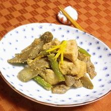 ◆鶏胸肉とゴボウの胡麻ユズ煮◆