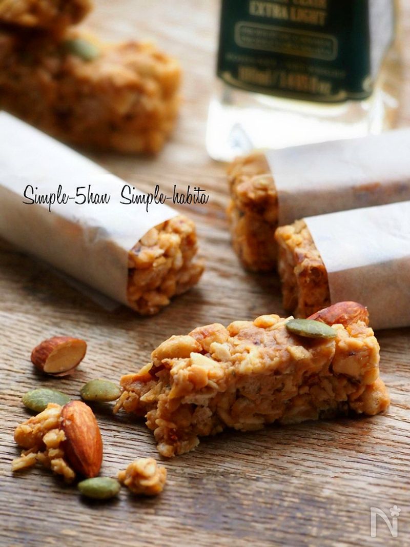 ピーナッツバター・ココナッツ・レーズングラノーラバーのレシピ