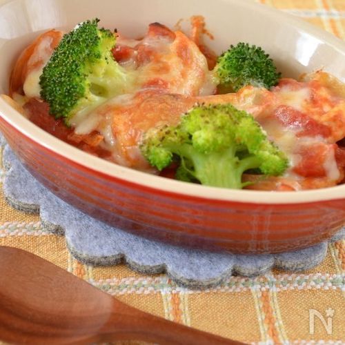 ささみのブロッコリーのトマトチーズ焼き
