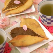お花見に持って行こ♪　桜の葉まるごとクッキー