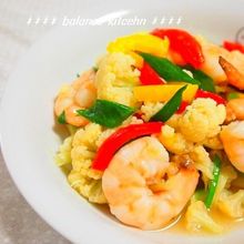 美肌に!カリフラワーと海老の塩あん炒め