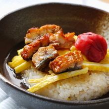 麦とキビご飯で冷製うなぎ茶漬け