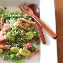 そら豆とスナップエンドウのベーコン炒め。
