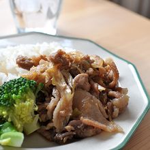 やわらかお肉の豚どん