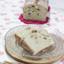 桜と白あんのパウンドケーキ