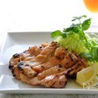 鶏もも肉のエスニックグリル