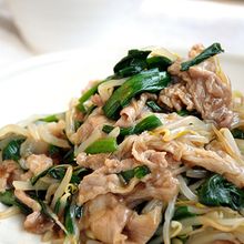 豚ニラもやしの炒め物