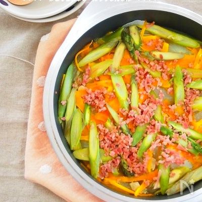 フライパンで!新玉ねぎのガーリック醤油バター蒸し