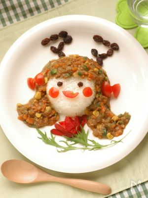 パパと子どもが作る母の日メニュー♪ママのスマイルドライカレー