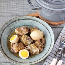 豚肉と卵のココナッツ煮込み