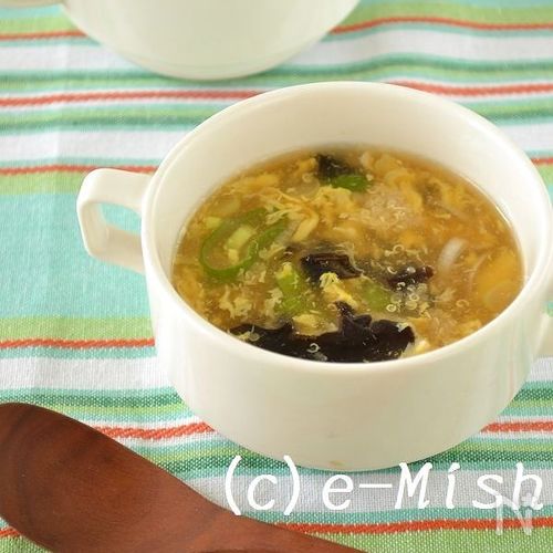 木耳とたまごの中華風キヌアスープ