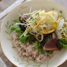 かつおの洋風漬け丼