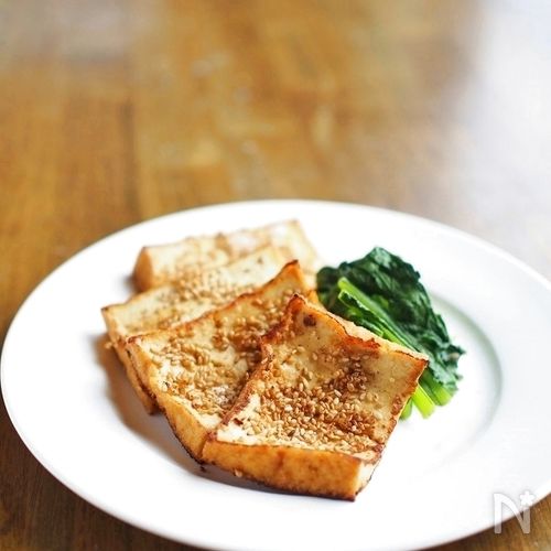 厚揚げの生姜醤油づけ★ゴマ焼き