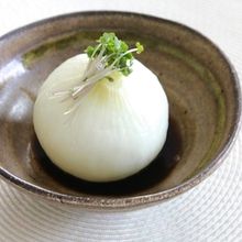新玉ねぎ丸ごと3分レンジ蒸し
