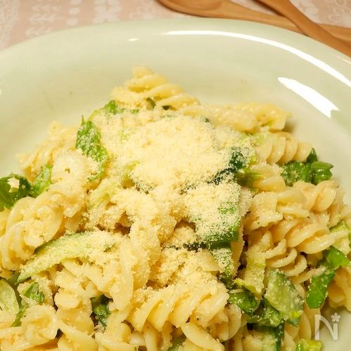 明太子クリームドレッシングでパスタサラダ