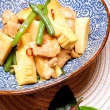 タイ風　筍と鶏肉の煮物