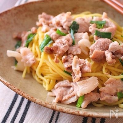 レンジで豚ニラ塩焼きそば