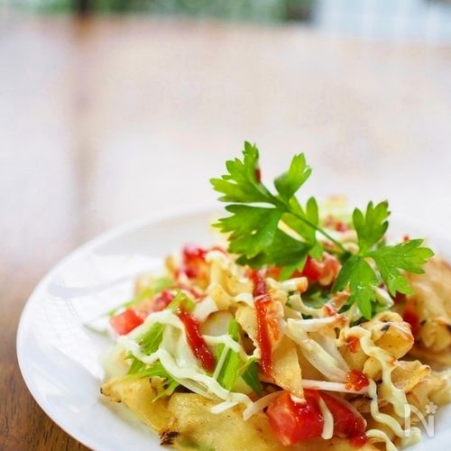 野菜と混ぜ合わせて簡単!お皿でトルティーヤ