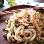 5分で完成!レンジでさっぱり梅マヨポン酢うどん