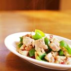 鶏肉とピーマンのガーリック・ピリ辛炒め