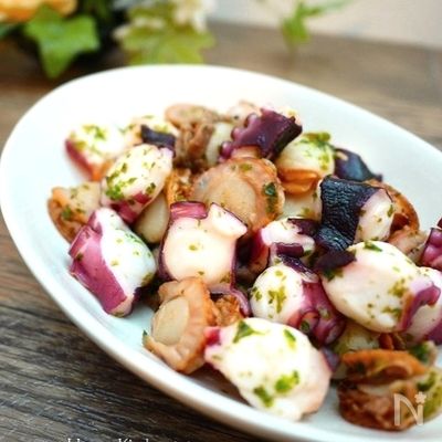 たことホタテのバター醤油レモン風味、青海苔和え