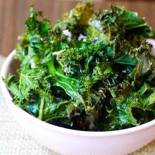 Super easy kale chips