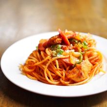 お弁当の定番おかずでお一人さまランチ★ナポリタン