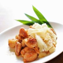 鶏の照焼き★トッピングは荒削りパルミジャーノ・チーズ