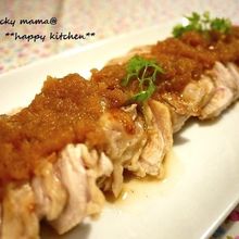 鶏むね肉で柔らか♪さっぱり玉ねぎソースの蒸し鶏
