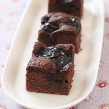 ダークチェリーのしっとりチョコケーキ