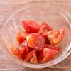 【トマトの中華風ごま和え】あと一品に♪パパッと完成！の工程2