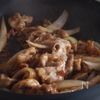 ご飯がすすむ！【豚こまのトンテキ風】の工程3