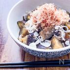 簡単レンジ！おつまみになる副菜
なす✖️ねぎ✖️鰹節のお浸し