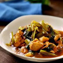 簡単時短♪小松菜と鶏肉のレンチンカレー