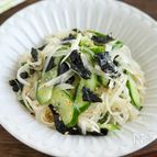 パパッともう一品♪新たまねぎときゅうりの海苔サラダ