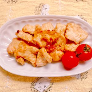 ビートの作ってみた!投稿(ご飯が進むがっつりおかず♡『鶏むね肉の甘辛にんにく照り焼き』)