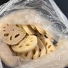 カリッと絶品！蓮根のペッパー揚げ焼き【冷凍蓮根で時短節約】の工程1