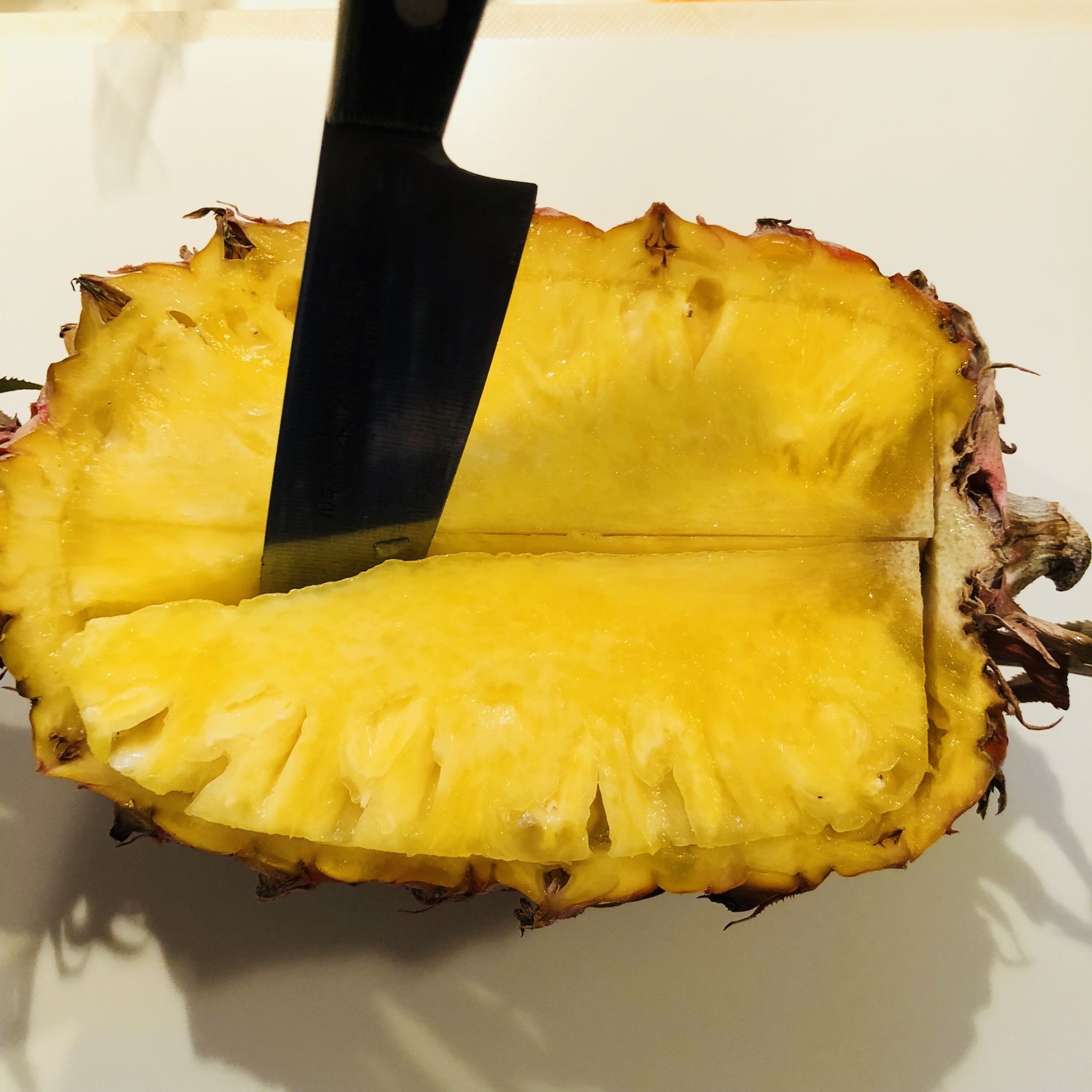 アボカドパイナップルページ パイン&アボカドの南国ムードな美肌サラダ☆ | レシピサイトNadia