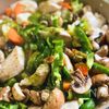 爽やかで濃厚♪ハマる！鶏むね肉とマッシュルームのバジル炒めの工程6